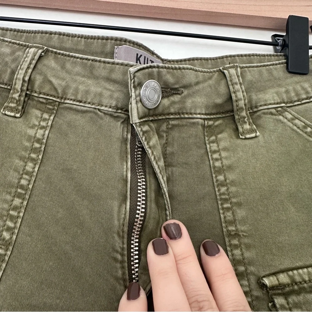 Kut from the Kloth (0) Olive Green Utility Cargo Shorts - 5” Inseam - Picture 4 of 8
